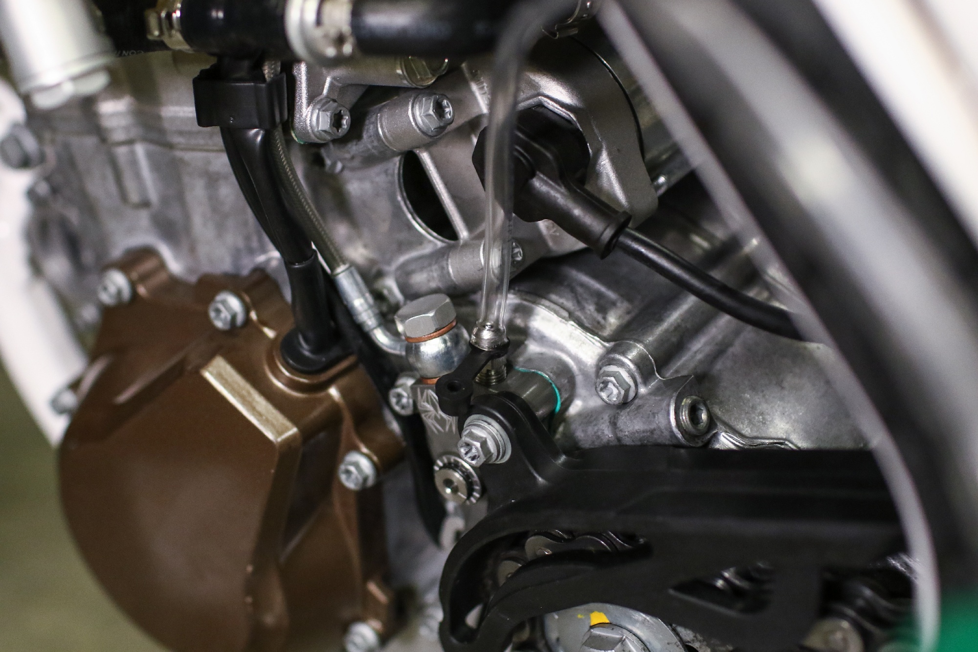 Hydraulic Clutch Advantage: The Rekluse Manual Slave Cylinder